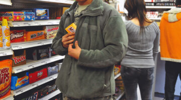 Arrested for Shoplifting in Tampa? Here’s What to Do Next